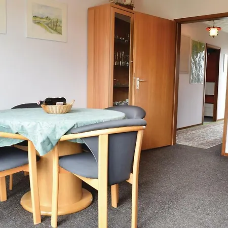 Vakantiehuis 2 Bedroom Beautiful In